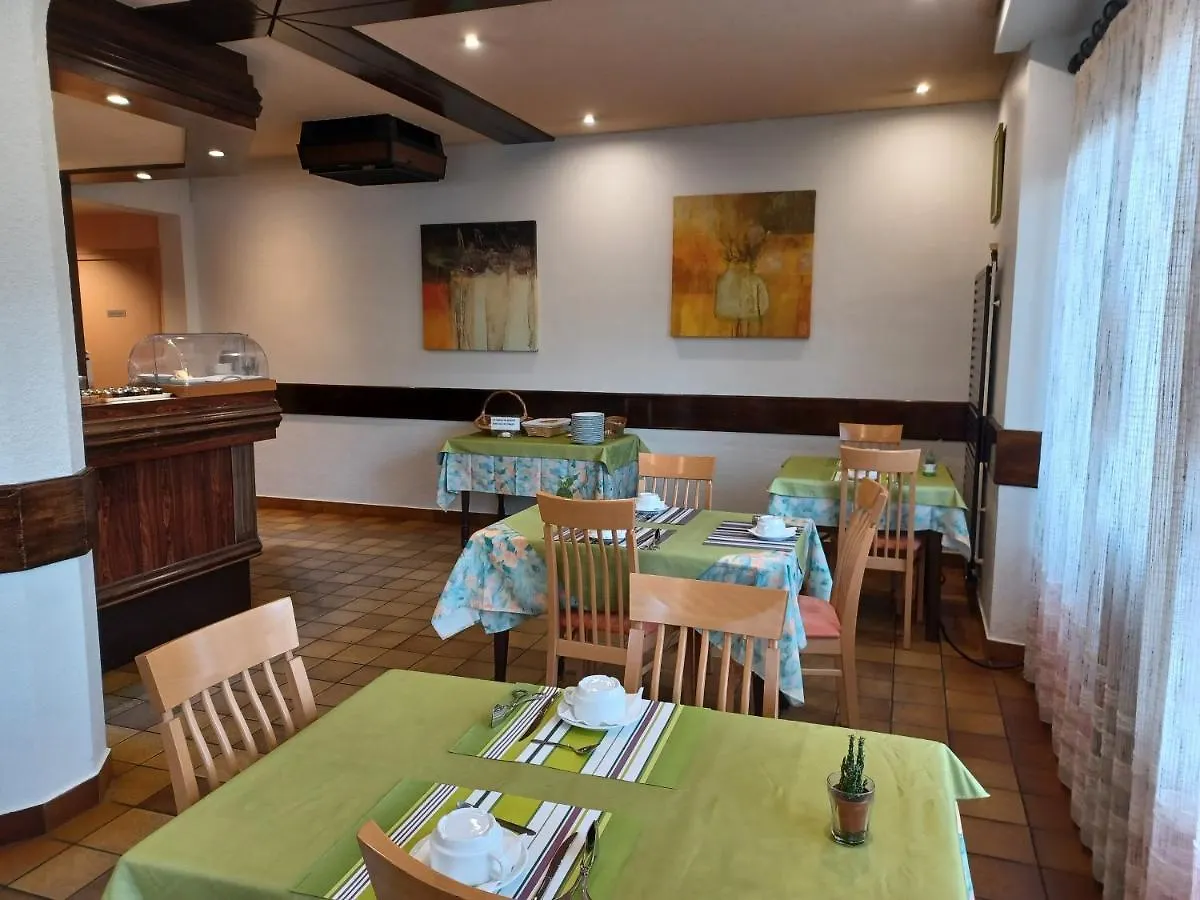 **  Logis - Hotel Restaurant Bellevue Annecy France