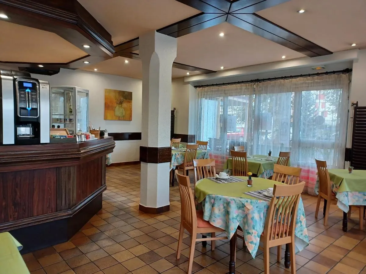 Logis - Hotel Restaurant Bellevue Annecy