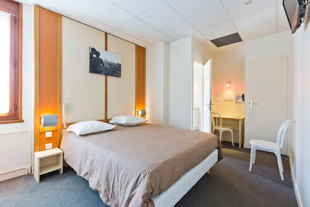 Logis - Hotel Restaurant Bellevue Annecy 2*,  France